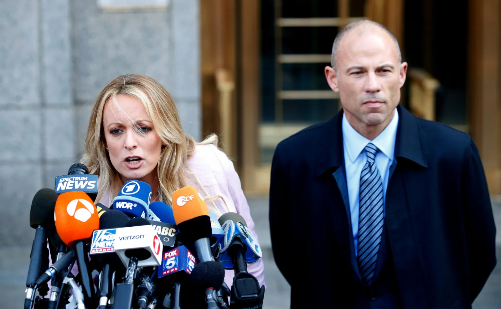 Michael Avenatti Calls on Former Trump Lawyer Cohen to ‘Come Clean Now ...