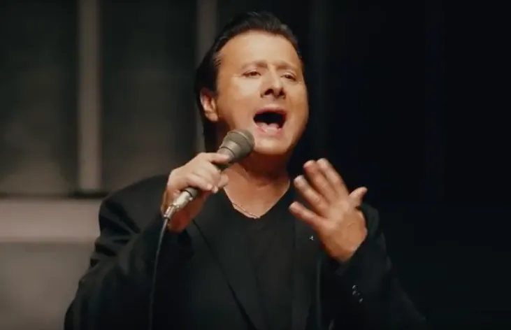 Steve Perry's New Song 'No Erasin' Released: When Did Steve Perry Retire From Journey? - Newsweek