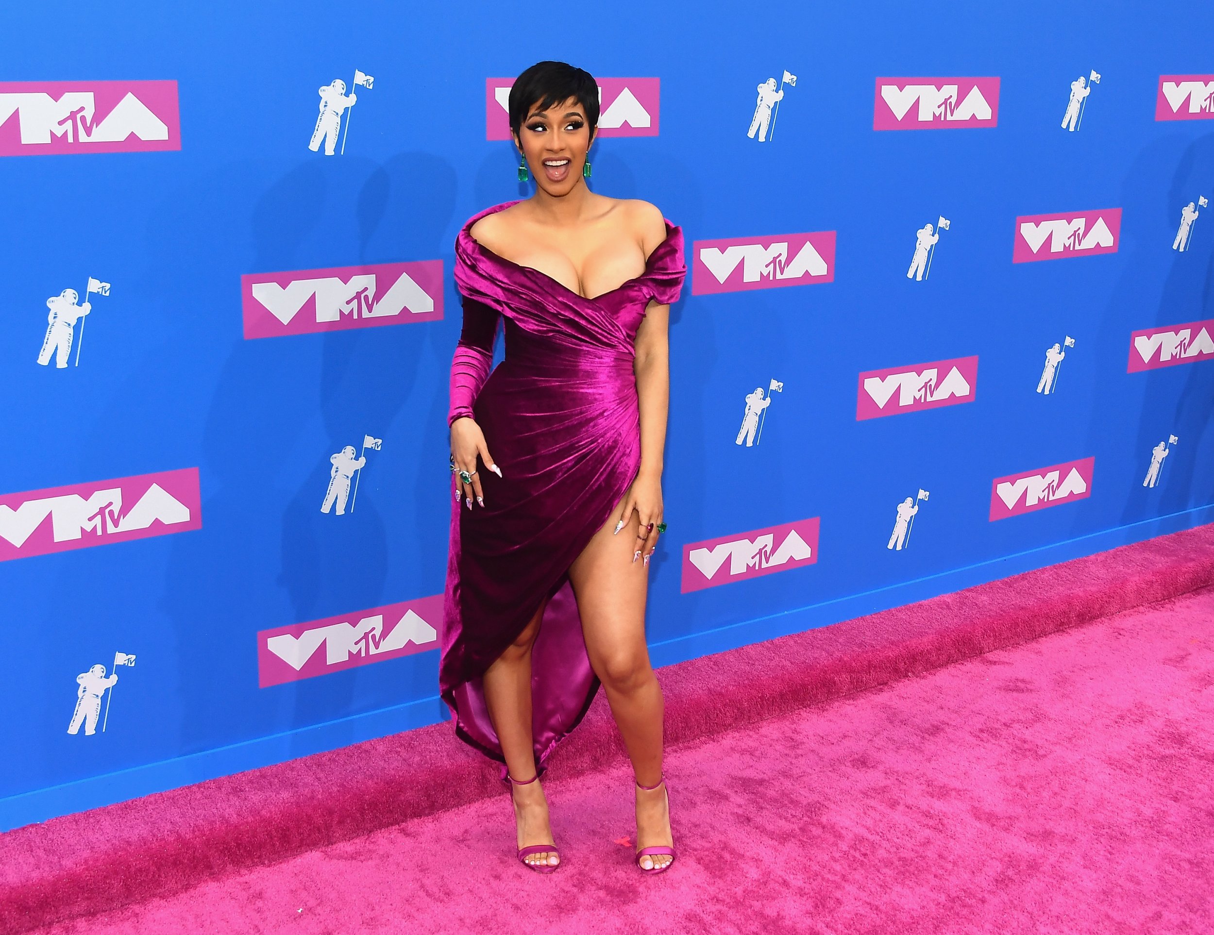 vma red carpet inappropriate dress Most Revealing VMAs Dresses Of All-Time: Photos Of The Sexiest Looks   Hollywood Life