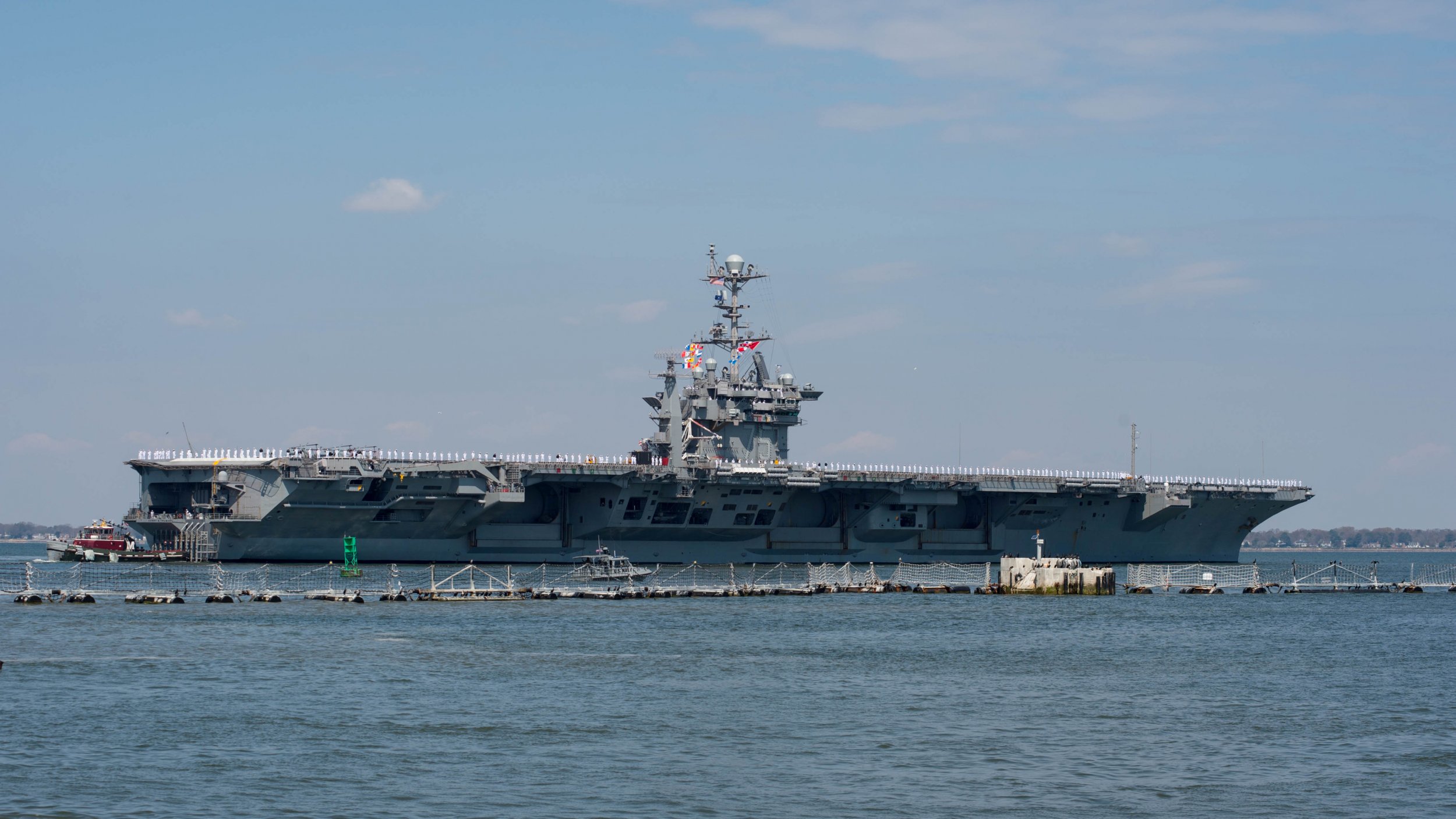 Hurricane Florence: U.S. Navy Sends Virginia-based Warships Out to