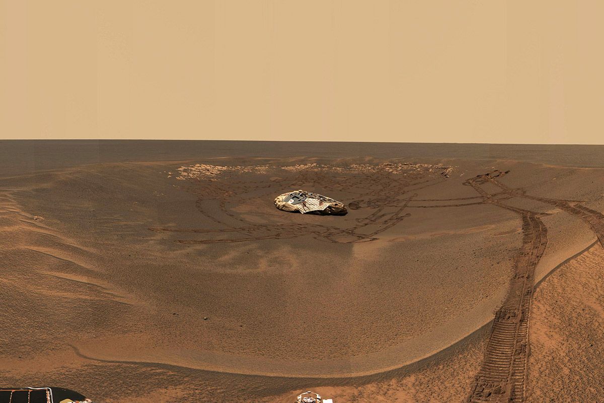NASA's Opportunity Mars Rover Declared Dead: Most Spectacular Pictures from  the Red Planet - Newsweek, image size:1200x800