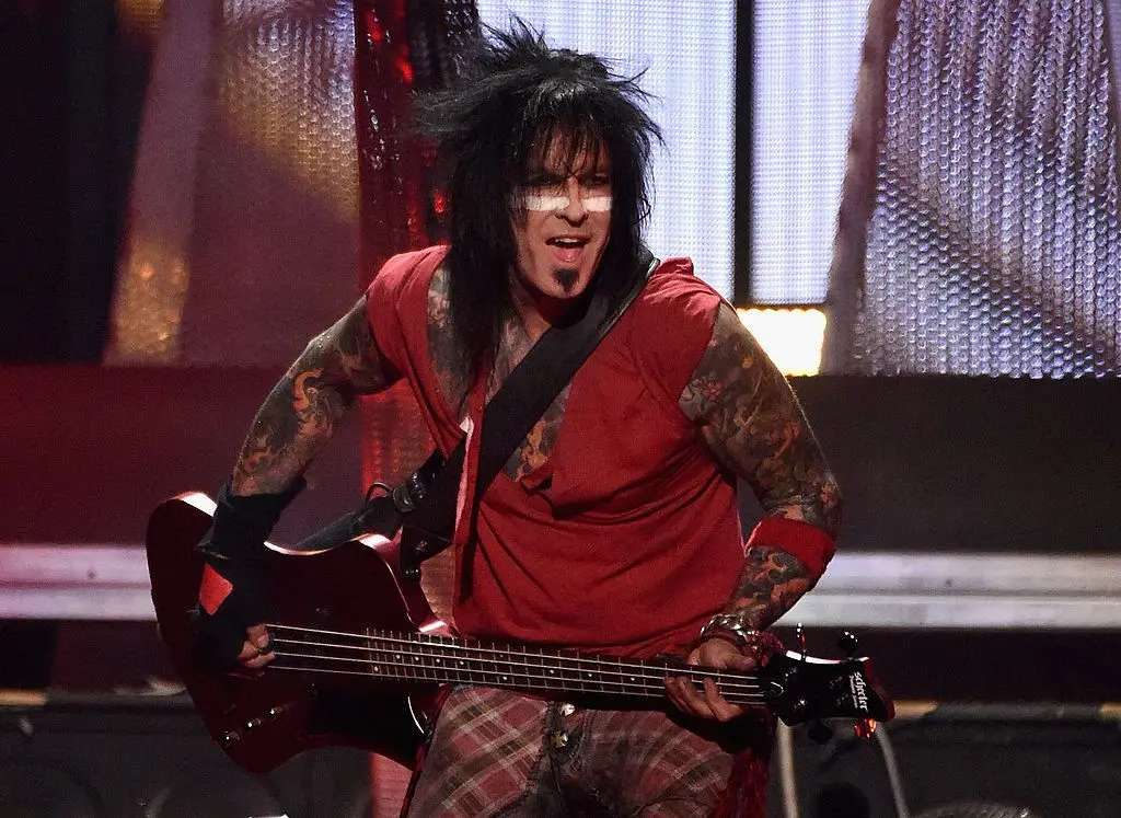 Mötley Crüe and the Real Story of Nikki Sixx's Overdose: ... - Newsweek