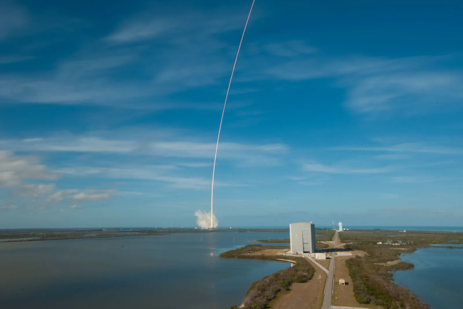 SpaceX Falcon Heavy Launch 2019 Live Stream: When to Watch Live Online ...