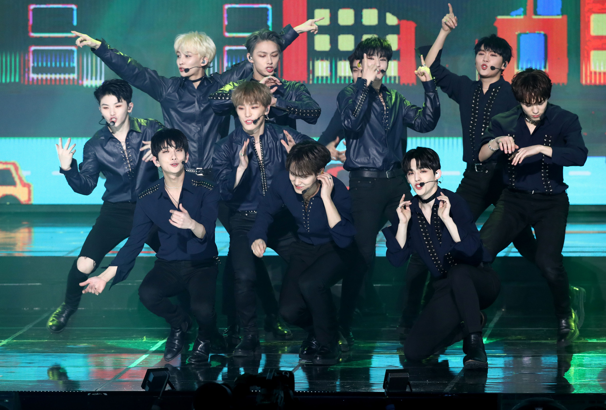 K-POP・アジア SEVENTEEN SVT Korean Pop Band Seventeen Interview