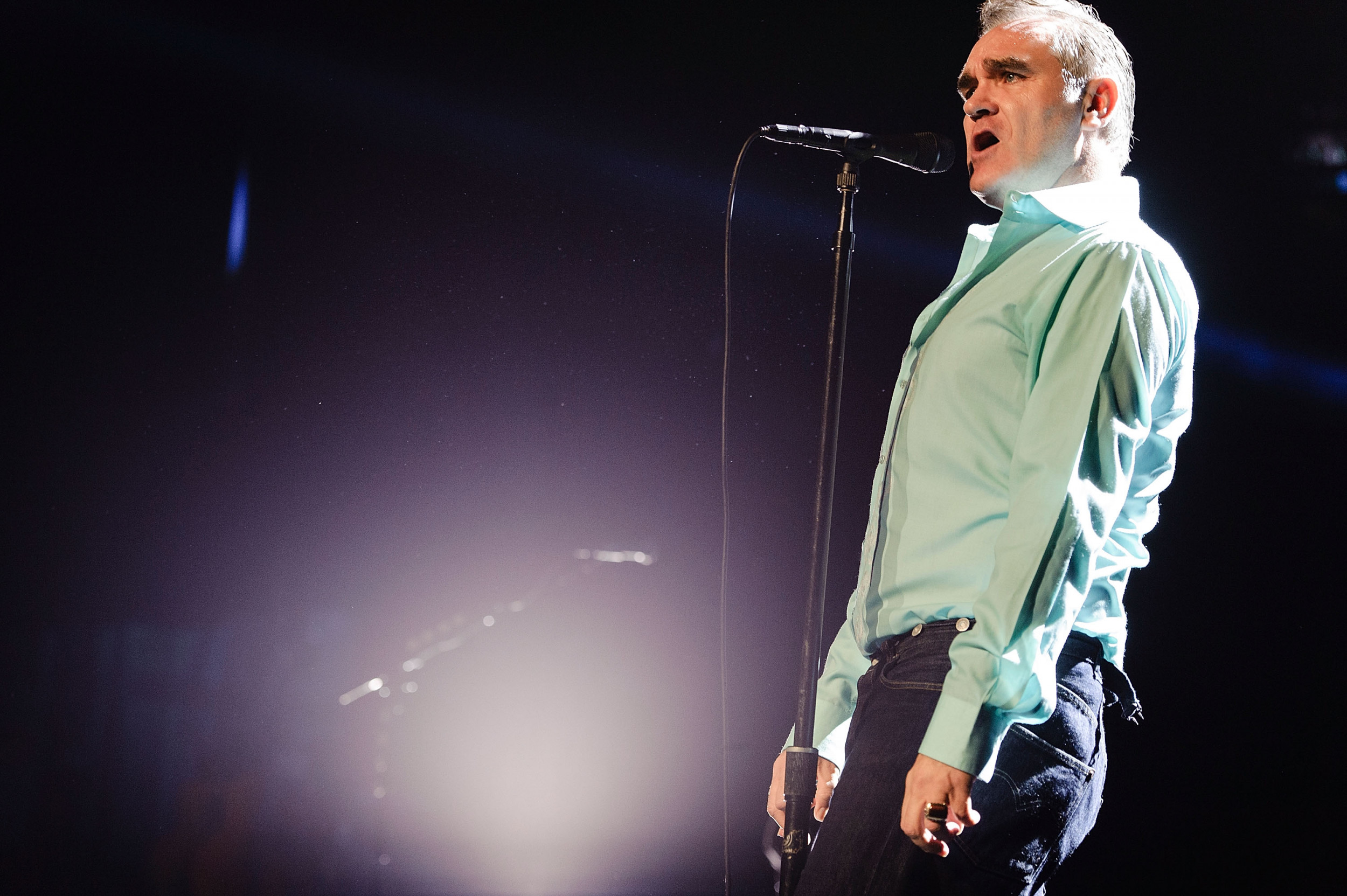 Morrissey Kicks Out Protester Opposing Singer's Far-Right