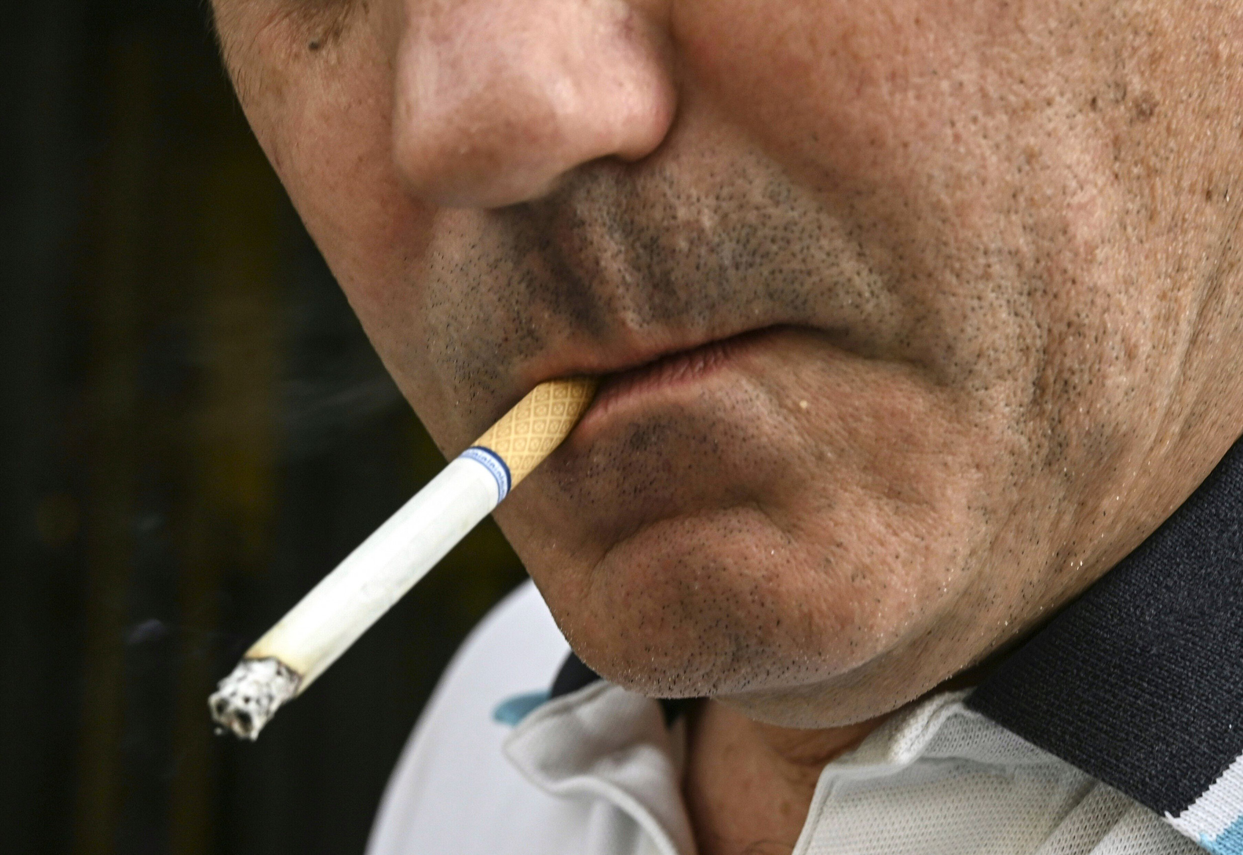 tobacco face Heavy Smoking Can Make Your Face Look Older, Study Suggests