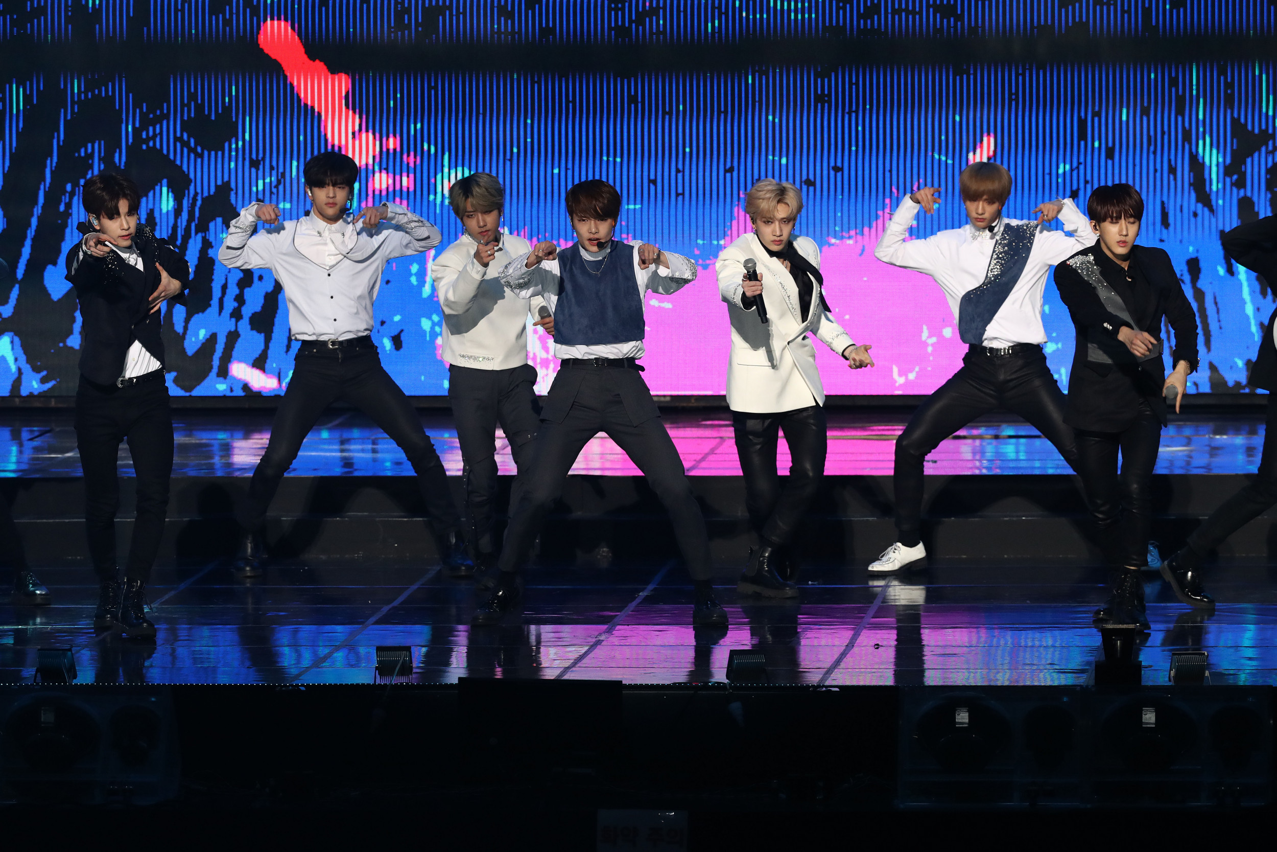 Levanter1stWin Trends As K-pop Group Stray Kids Marks First Win