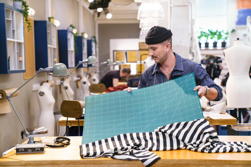 jonny making the cut striped dress Making The Cut Women's Episode 4 Winning Look Jonny's Striped Midi Dress, Black/White, M : Amazon.co.uk: Fashion
