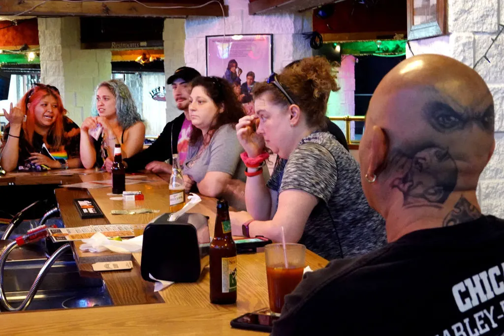Wisconsin Bar Republican Wisconsin Senator Says that Images From His State of Crowded ...