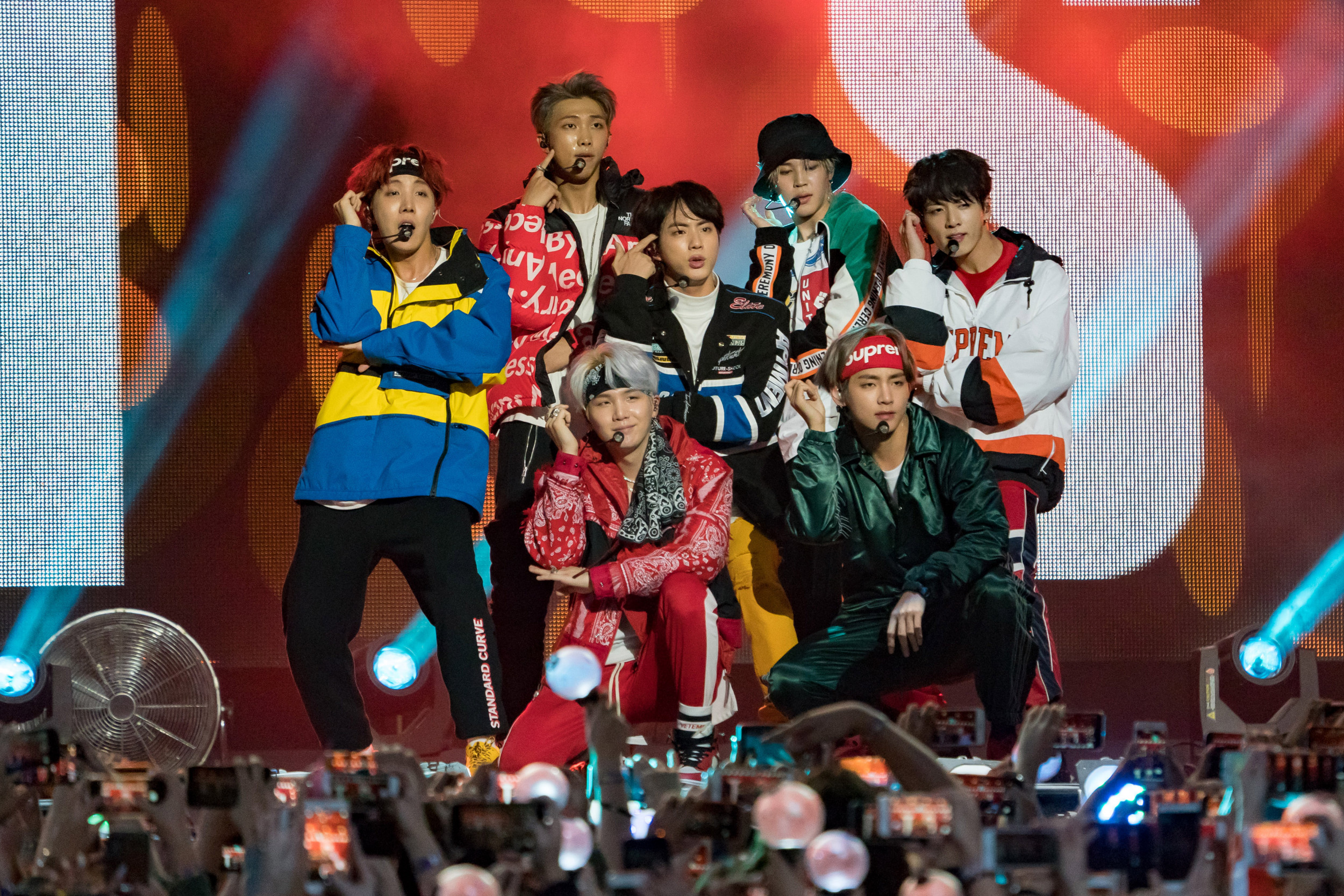 1595860-kpop-bts-group.jpg