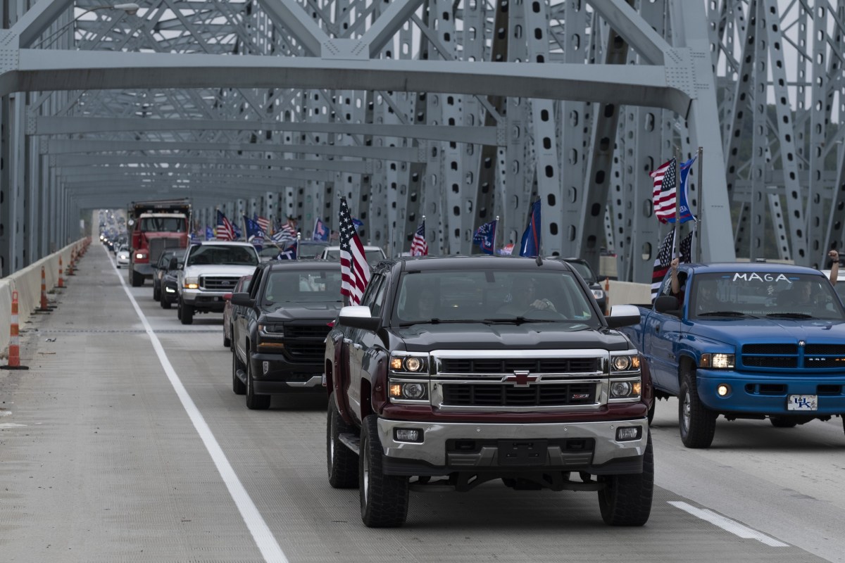 Trump Car Parades Across Country as Hundreds of Vehicles Drive Out in ...
