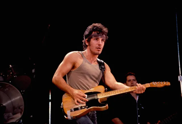 Bruce Springsteen Is an Emoji Now and Fans Can’t Get Enough - Newsweek