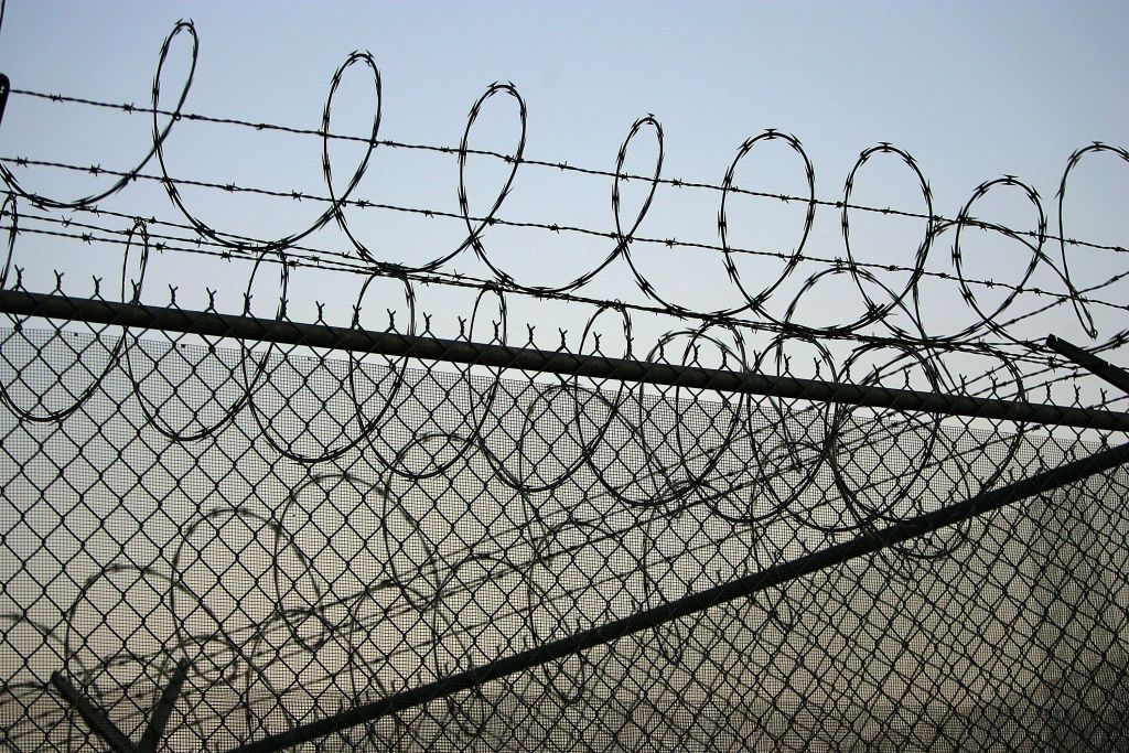 Hundreds of Inmates Riot at Arizona Prison, Officers Respond With ...