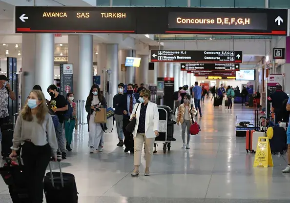 Texas and Mississippi Courts, Airports and Public Transit to Enforce Masks Despite Govs. Orders
