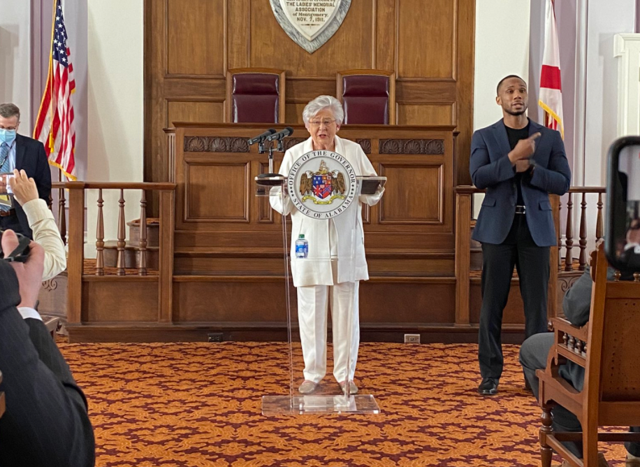 Alabama Governor Breaks With Fellow Republicans, Sides With Biden on Mask Order