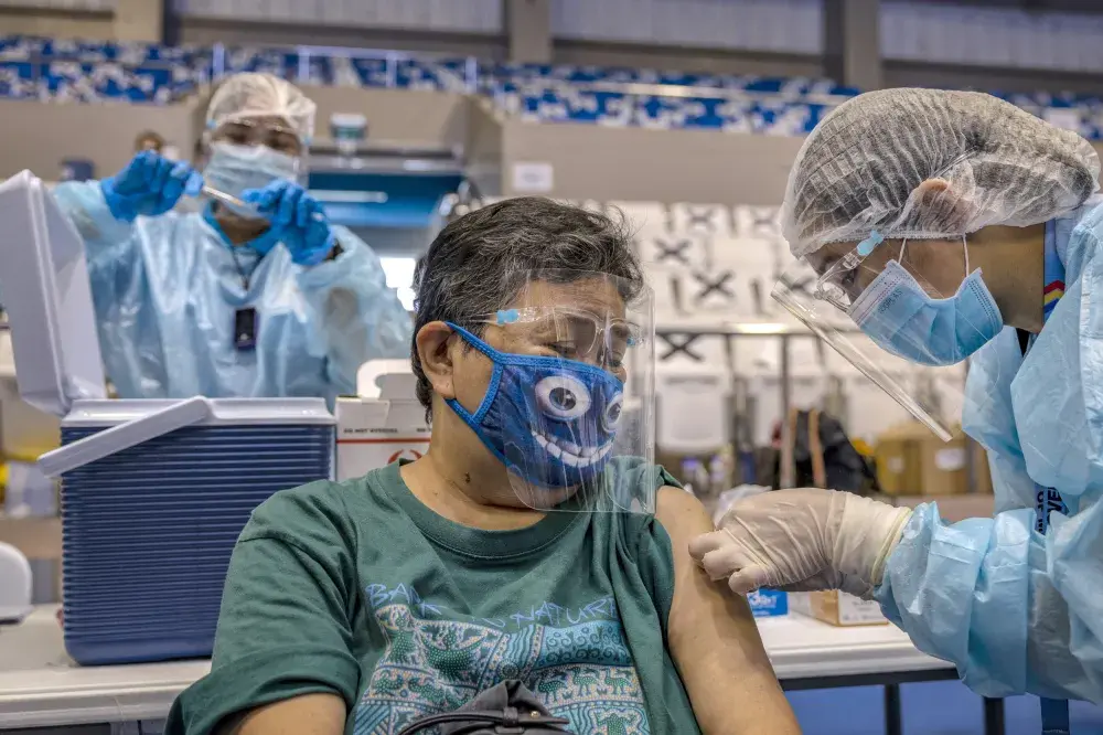 Philippines Won’t Disclose COVID Shot Brand Until Appointment, to ‘Overcome’ Preferences