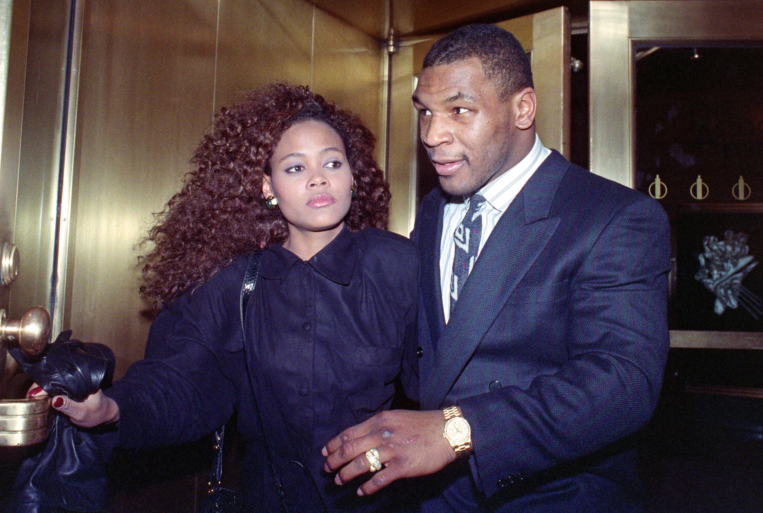 What Did Mike Tyson and Robin Givens Say in Barbara Walters Interview? -  Newsweek
