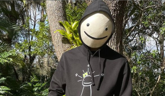 Everything Dream Has Said About Their 'Face Reveal' Plans - Newsweek