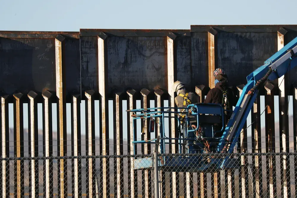 Texas Border Wall Has Received Almost $400k in Public Donations, Greg Abbott’s Office Says