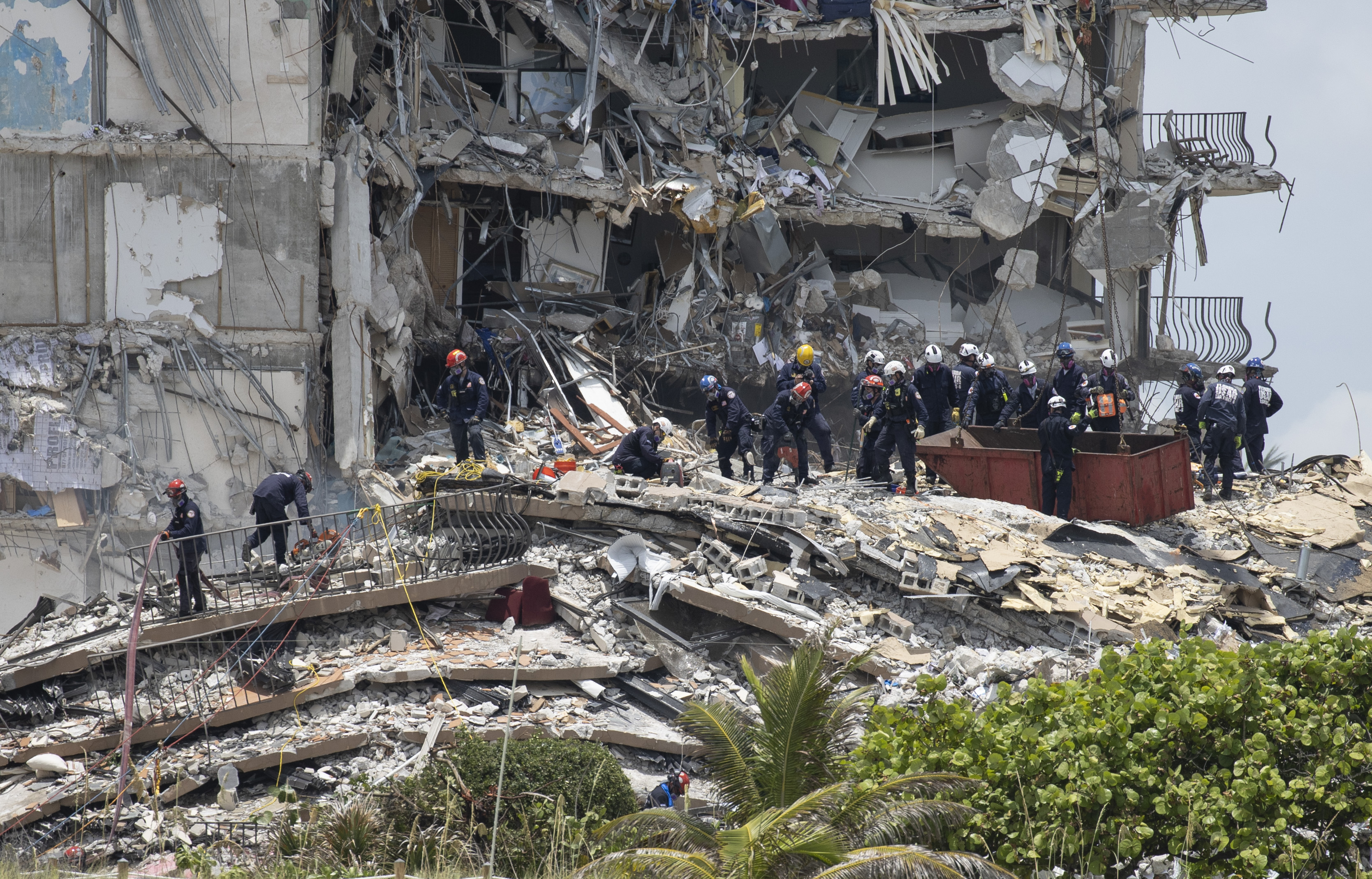 Ex-Maintenance Manager for Surfside Condo That Collapsed Recalls