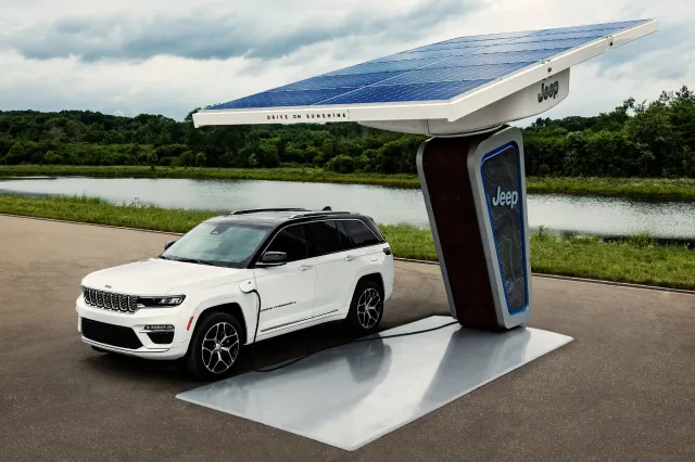 Stellantis to Invest More Than $33B in Software, Electrification Through 2025