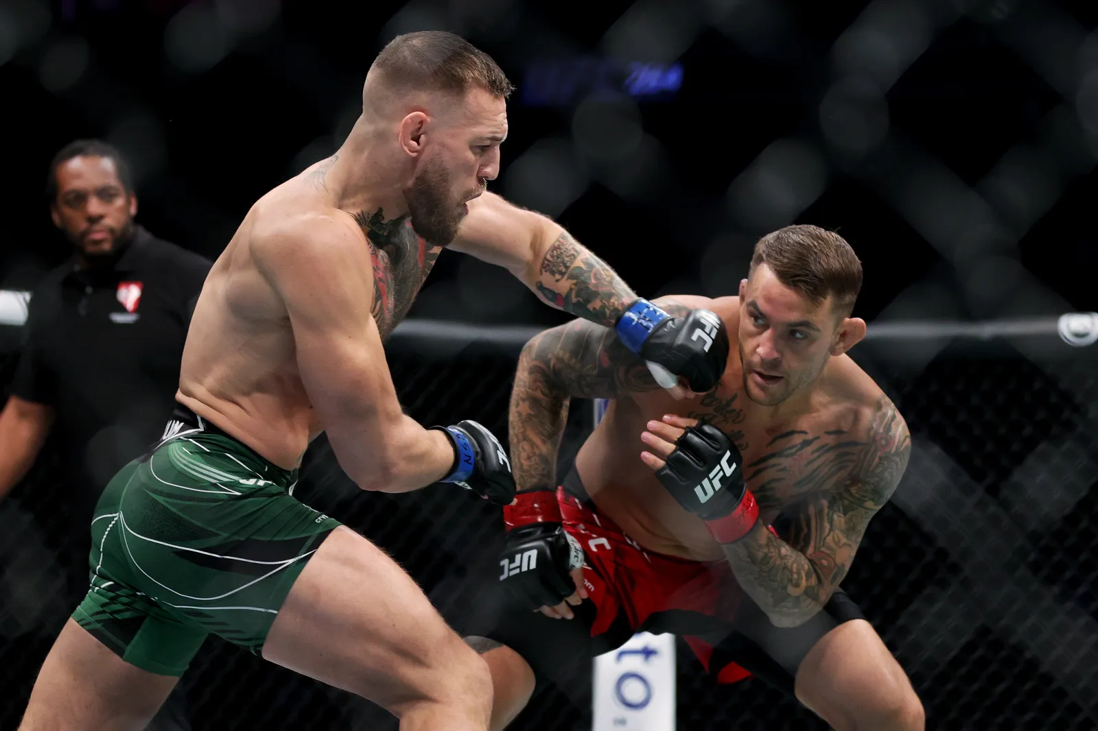 1842695-conor-mcgregor-attempts-punch-dustin-poirier.jpg?w=1600&quality=80&webp=1
