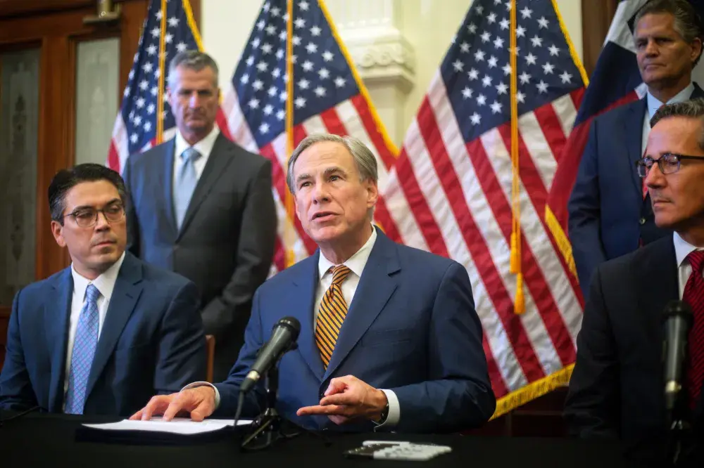 Abbott Order Signals Texas Electric Commission to Prevent Another Mass Outage