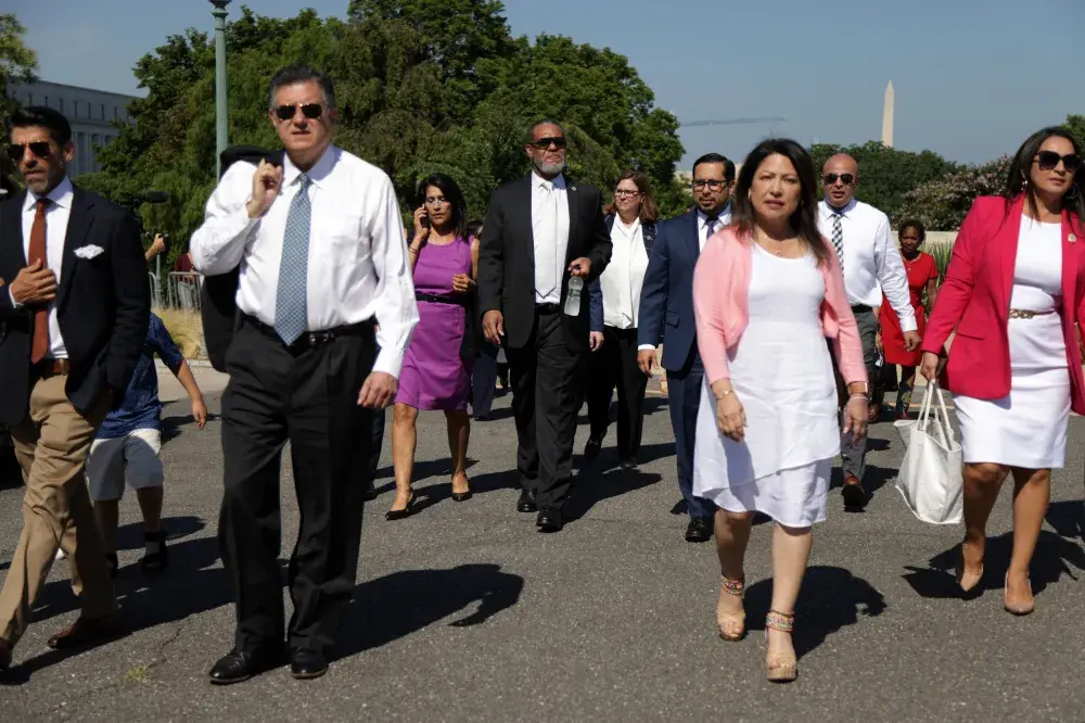 Joe Biden, Kamala Harris Set to Meet with Texas Democrats in D.C. Avoiding Special Session