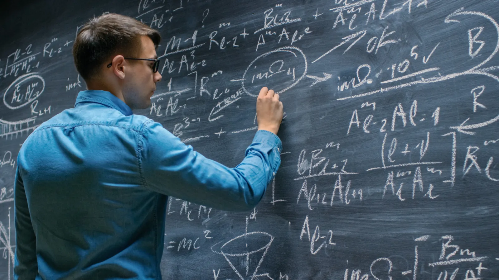 Math Teacher Grades Kids’ Homework With Memes in Viral Video - Newsweek
