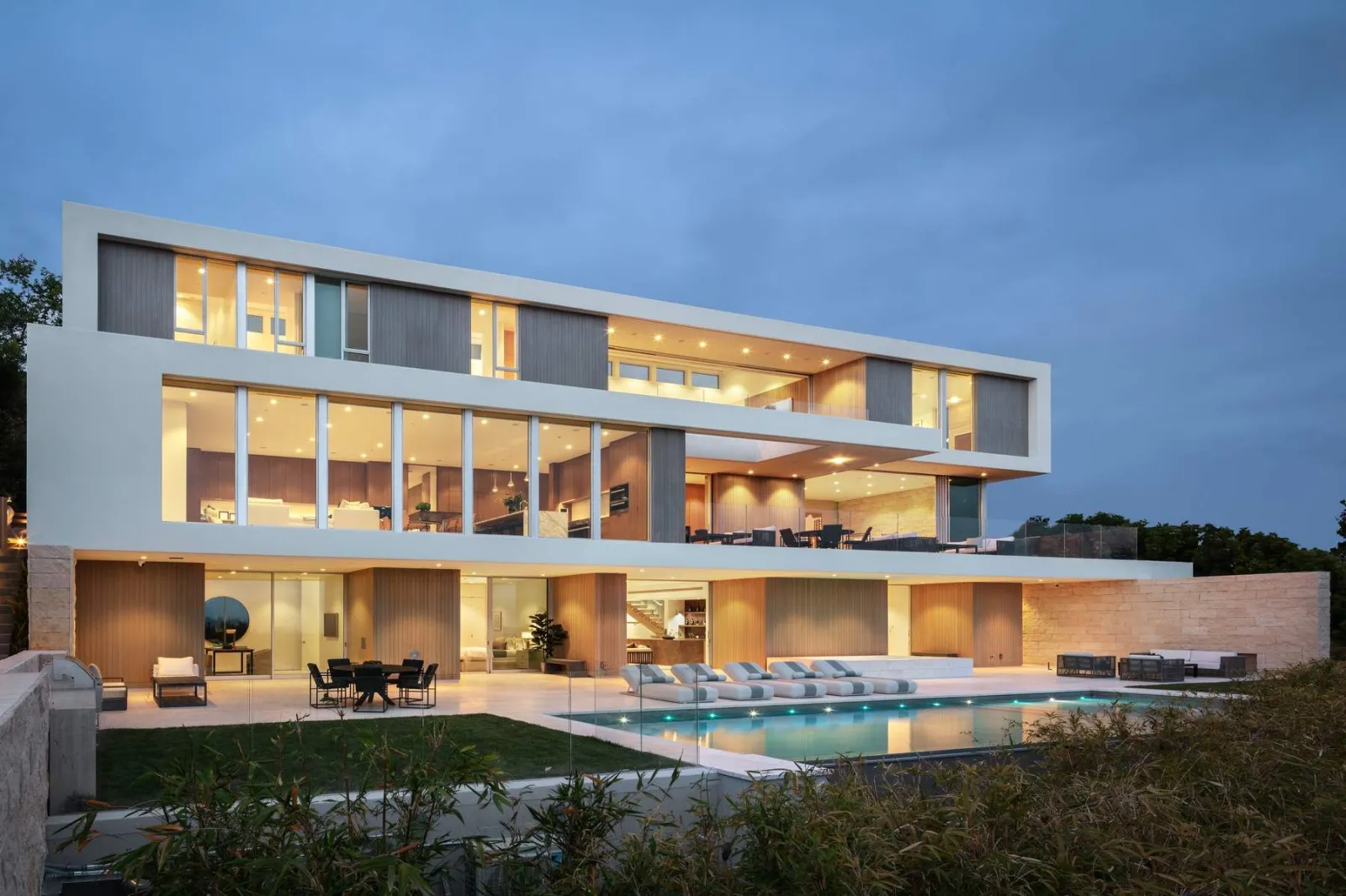 The largest house in Indianola, Warren County on sale for $2 million, image size:1600x1066