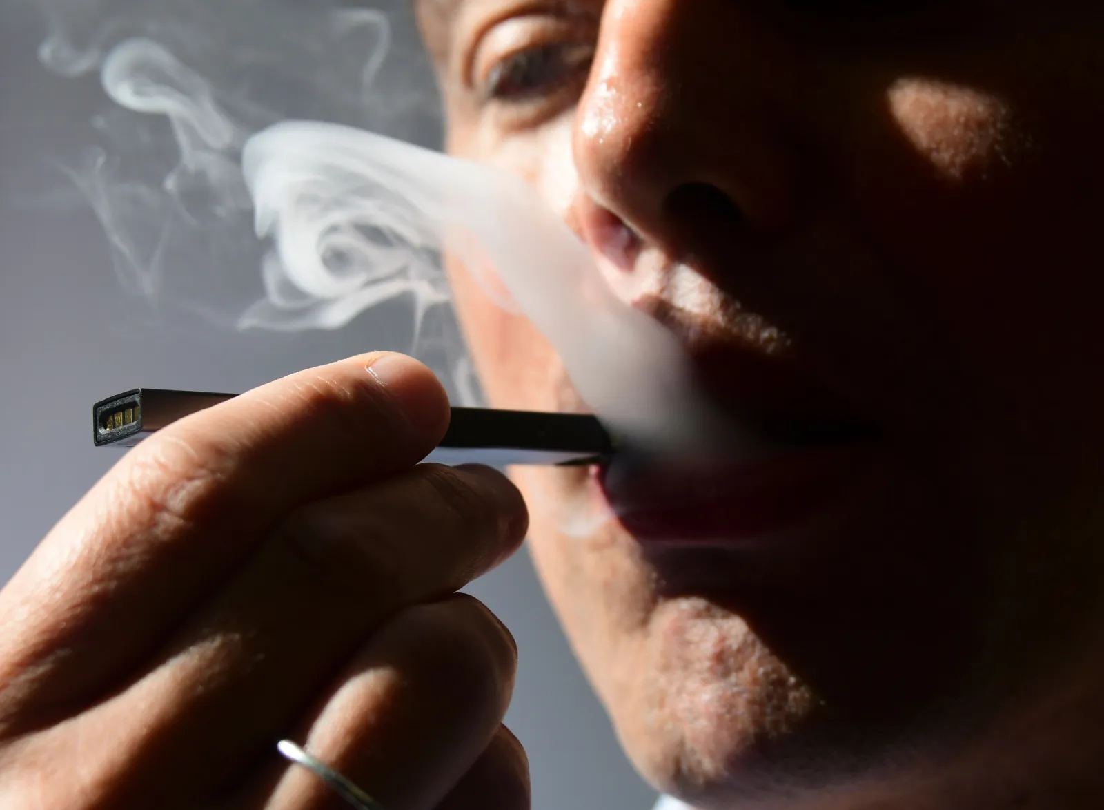 FDA Kicks Multiple Vape Companies Out of U.S. Market, JUUL Could Follow -  Newsweek