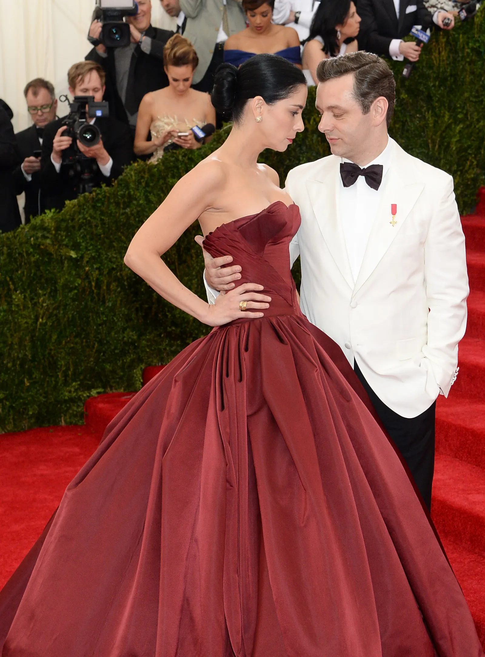 From J.Lo and A-Rod to Elon Musk and Grimes: 11 Red Carpet Couple Debuts at  the Met Gala - Newsweek