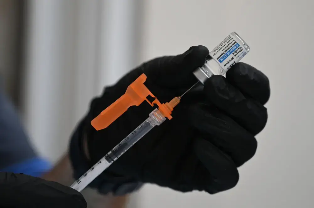 Hospital Asks Staff to Prove Religious Exemption for COVID Vaccine by Refusing Tylenol