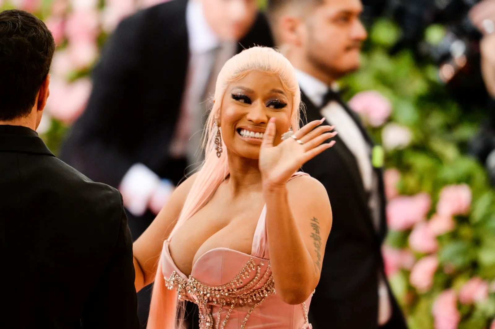 Nicki Minaj Says White House Invited Her to Discuss COVID After Viral Tweet - Newsweek Nicki Minaj Says White House Invited Her to Discuss COVID After Viral Tweet - Newsweek