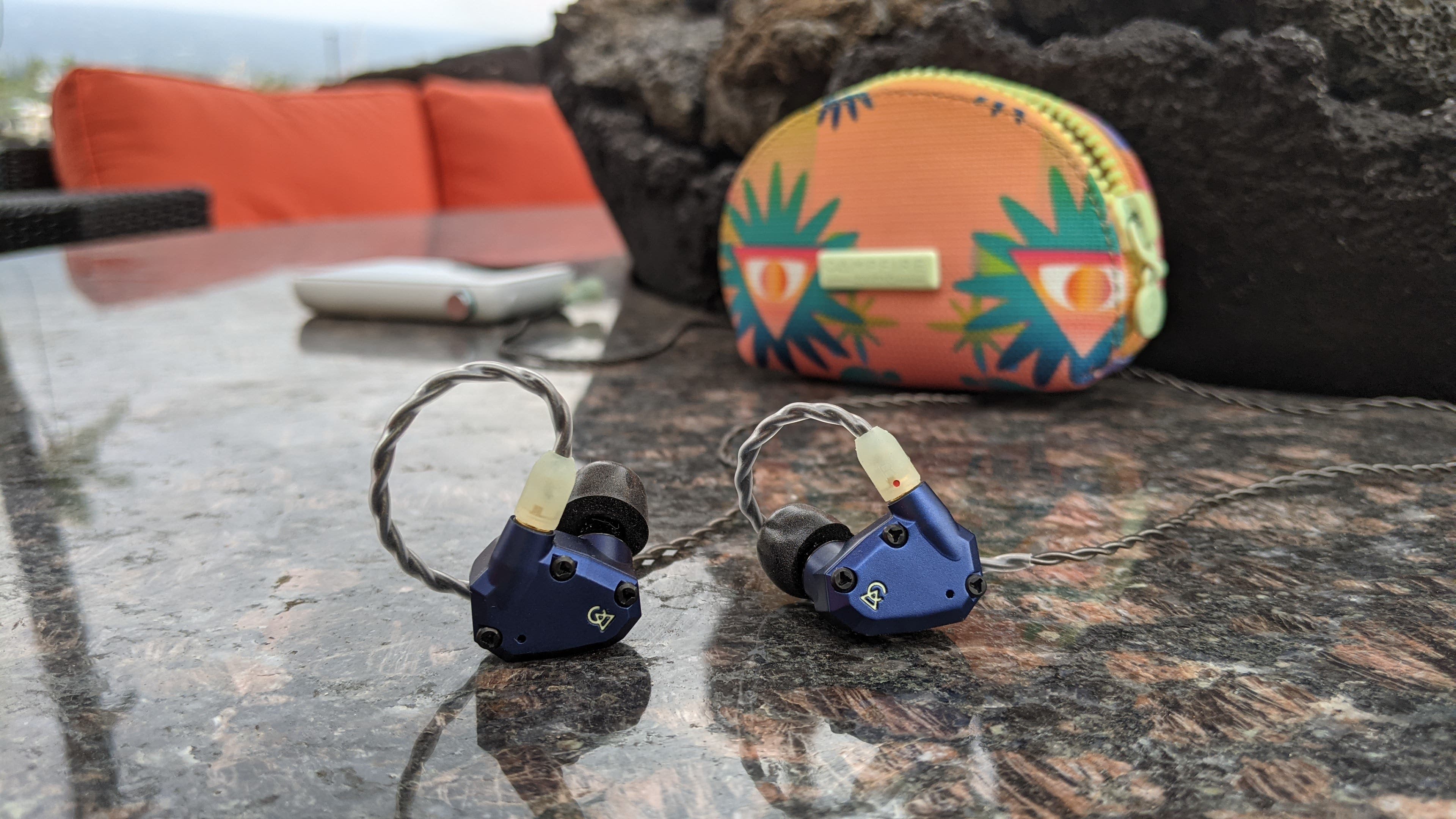 Campfire Audio MAMMOTH 有線イヤフォン Campfire Audio's 3D-Printed Mammoth Wired Earphones Are a
