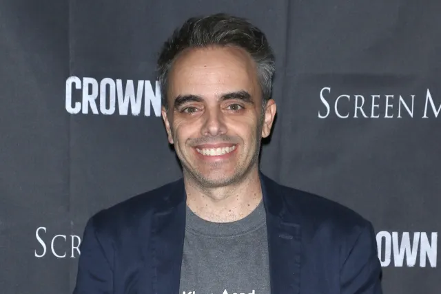 Joel Souza, ‘Rust’ Director Shot by Alec Baldwin, Out of Hospital, Says ...
