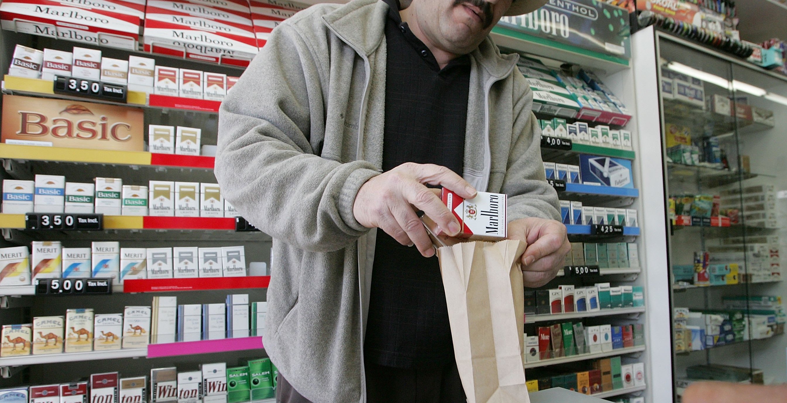 how to steal cigarettes Chicago Man Steals $5,400 of Cigarettes While on Bail for Stealing  Cigarettes, Police Say