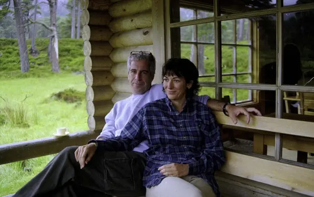 Jeffrey Epstein, Ghislaine Maxwell in Balmoral