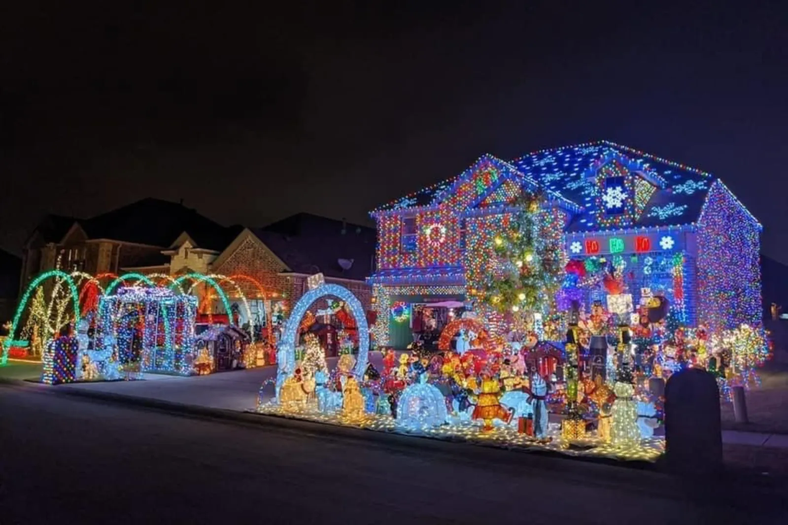 We Turn Our Home into a Christmas Wonderland Every Year' - Newsweek