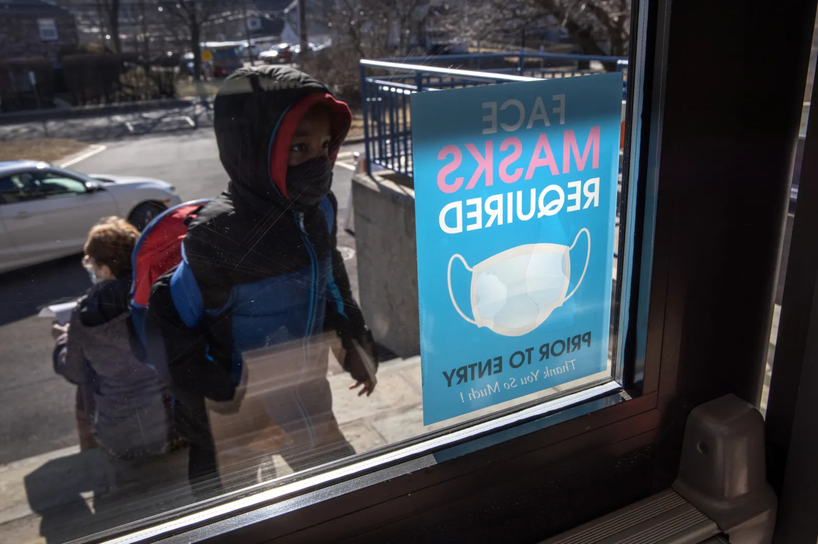 Several Connecticut School Districts Delay Return as COVID Cases Rise ...