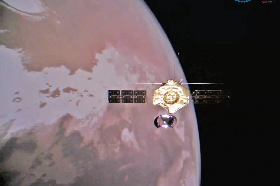 Mars Images China Has Taken So Far as Orbiter Snaps Selfie Above