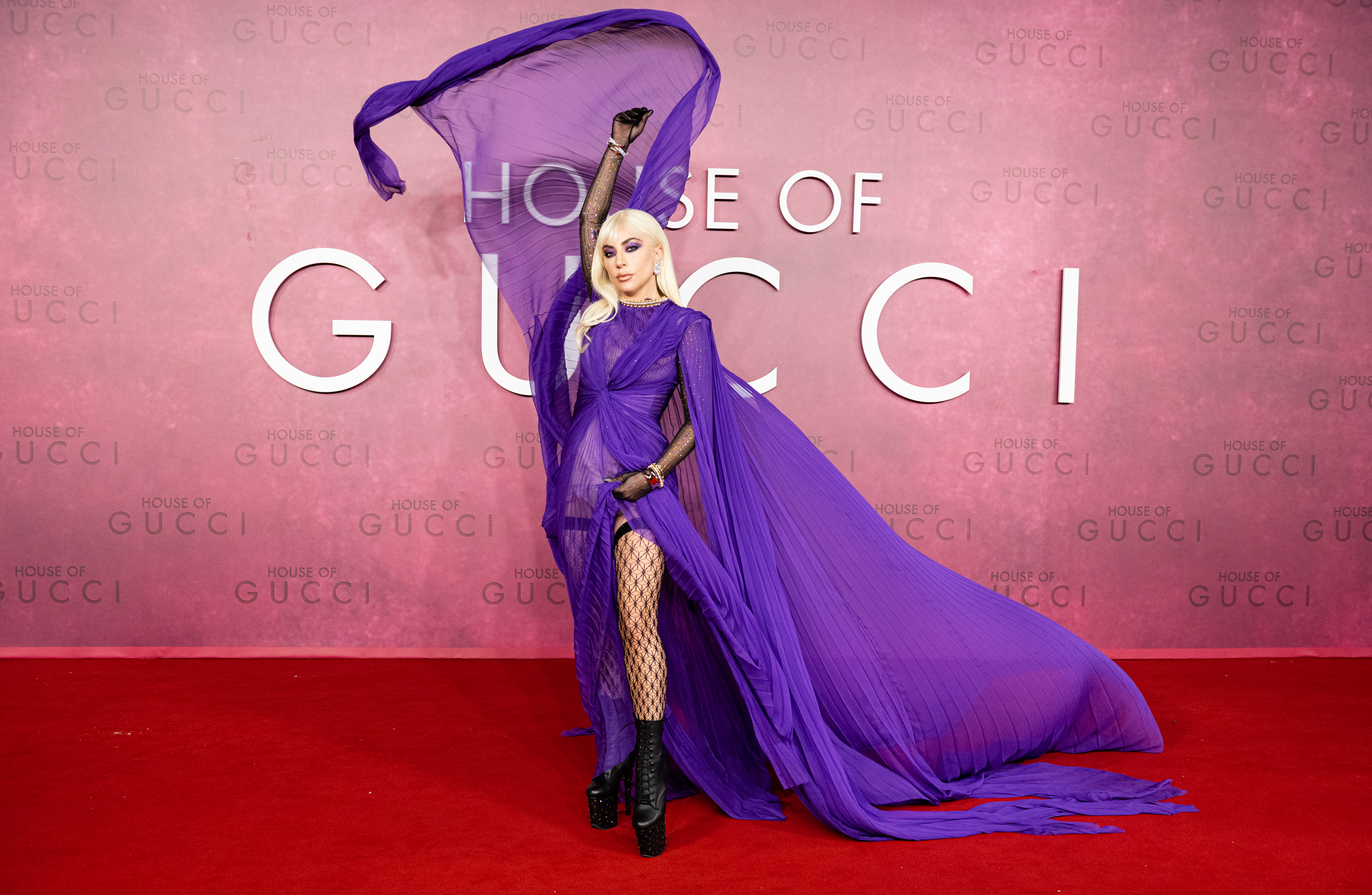 1965816-lady-gaga-house-gucci-
