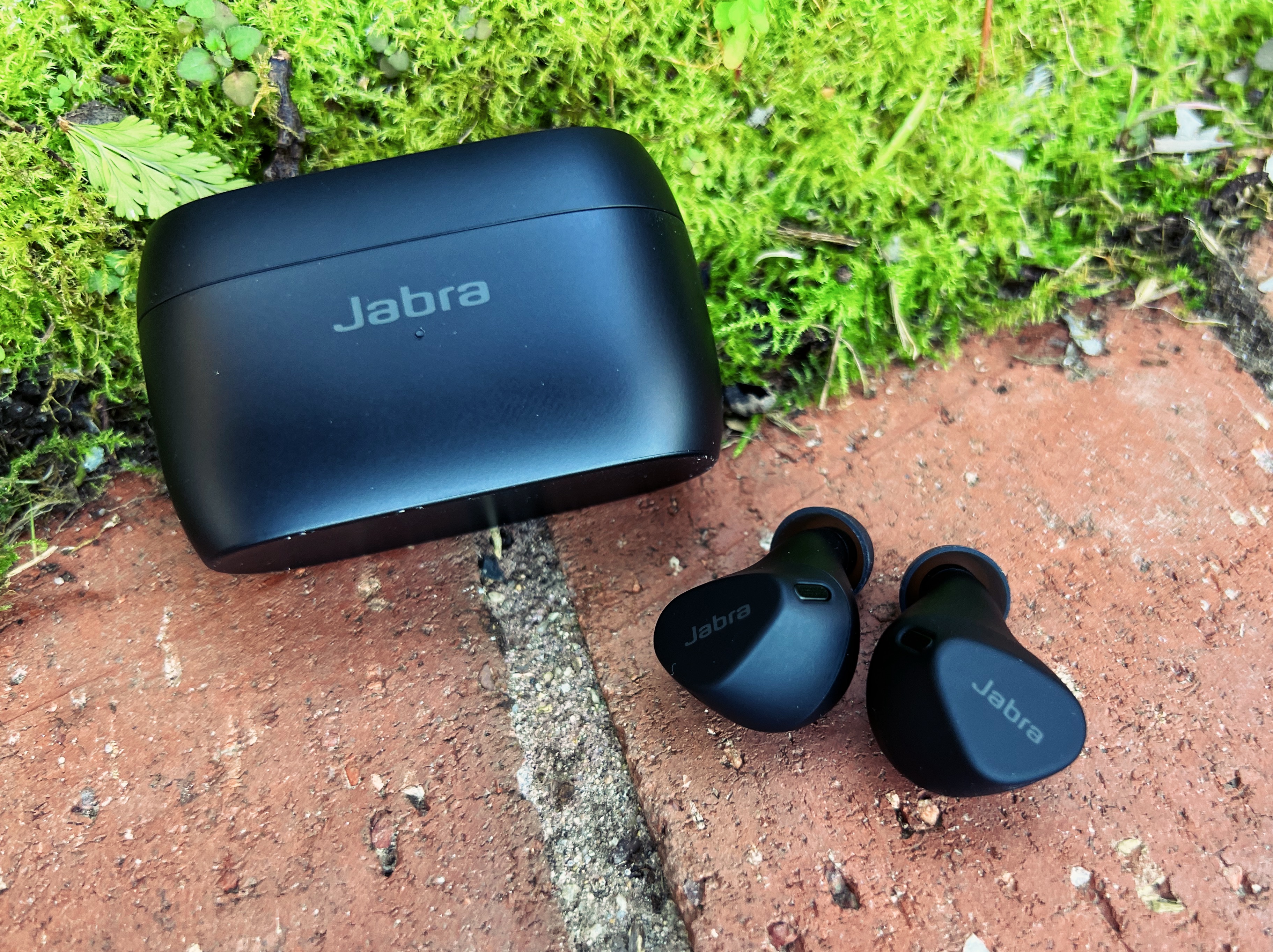 Jabra Elite 4 Active Review: Great Earbuds at a Great Price - Newsweek