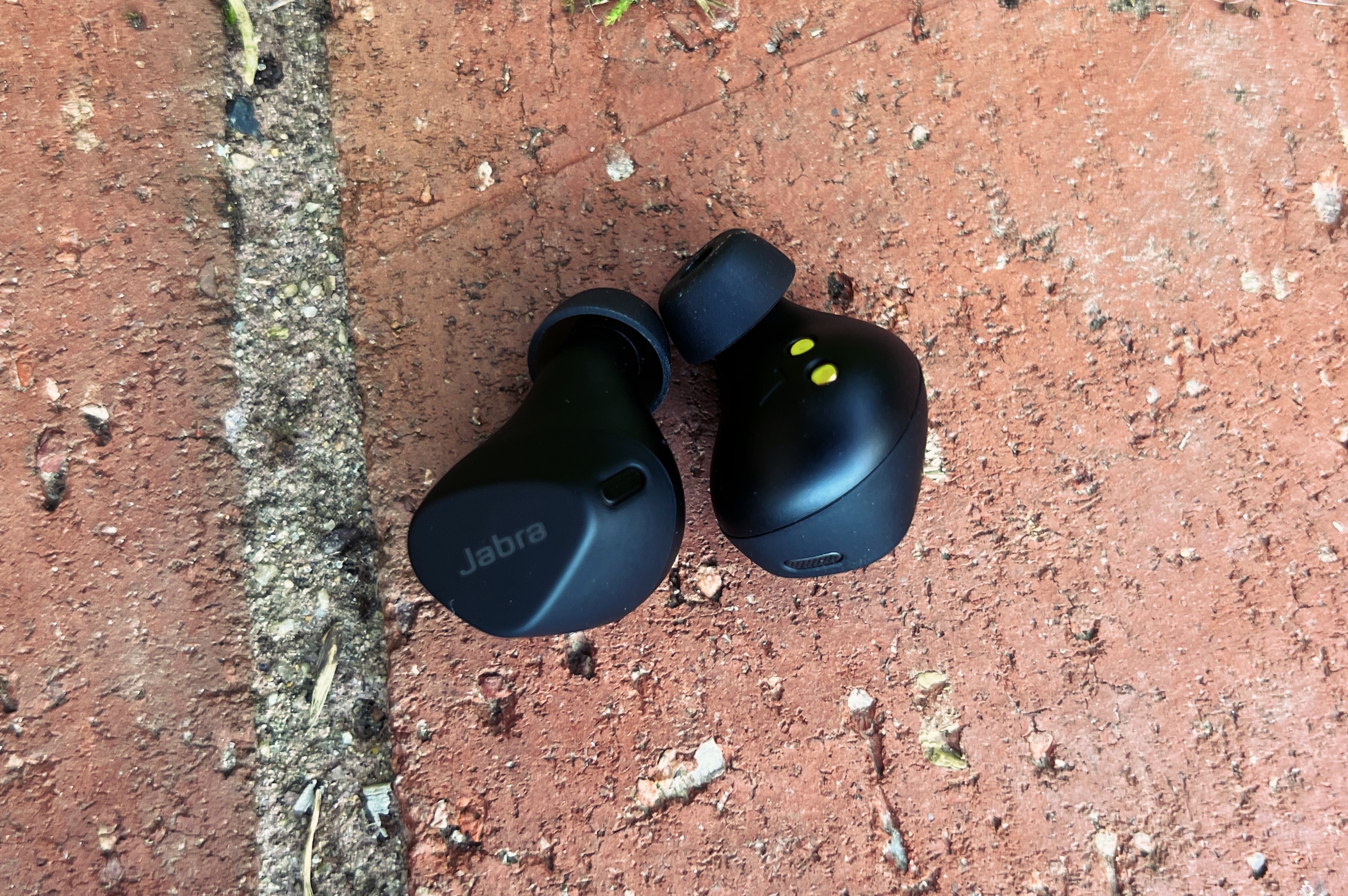 Jabra Elite 4 Active Review: Great Earbuds at a Great Price - Newsweek