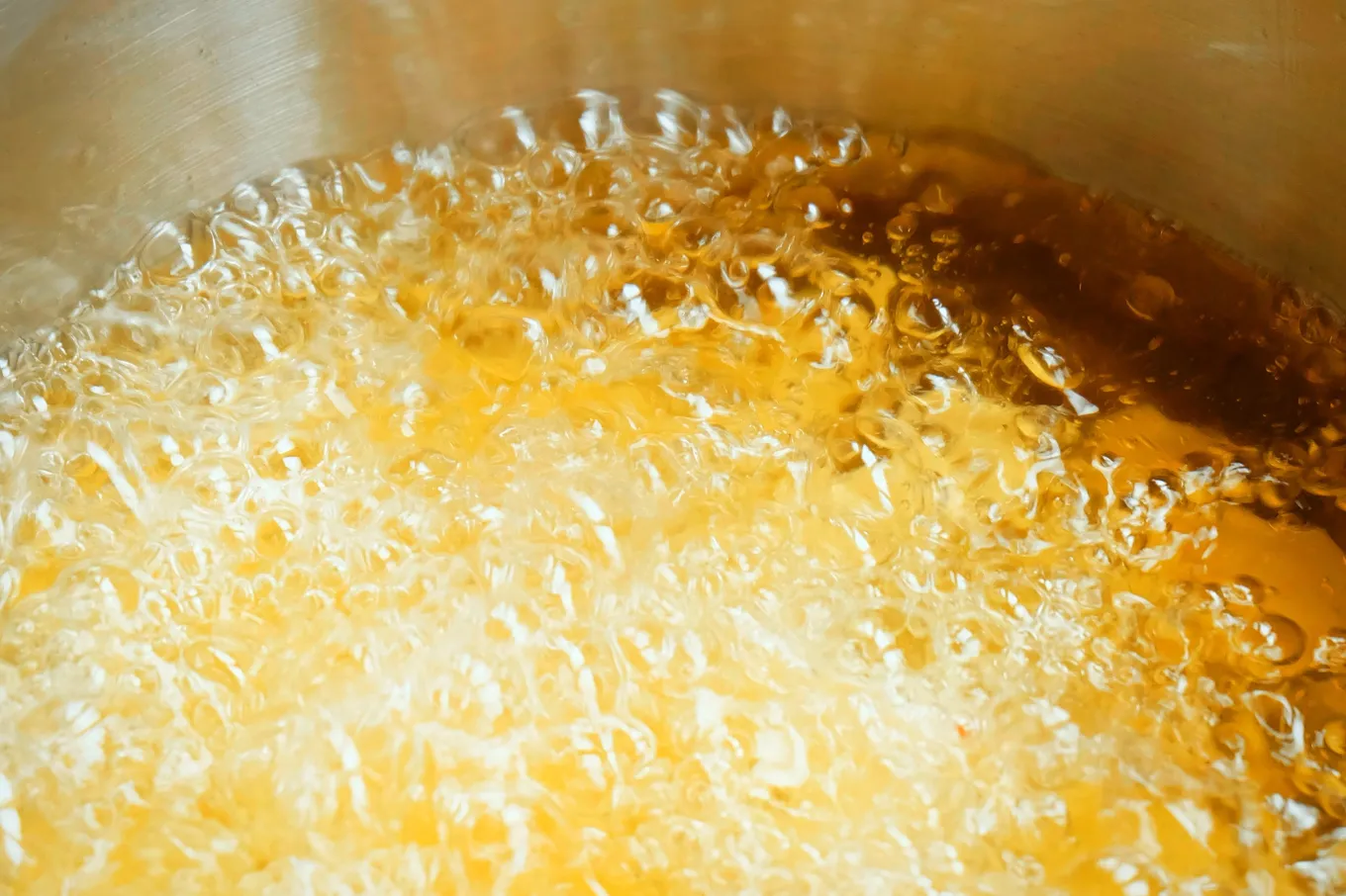 Street Vendor Puts Hand in ‘Boiling Oil,’ Smiles in Viral Post: ‘Don’t ...