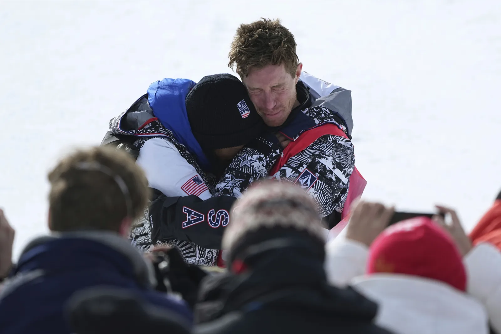 Shaun White Breaks Down in Tears as Olympics Dream Ends Without 