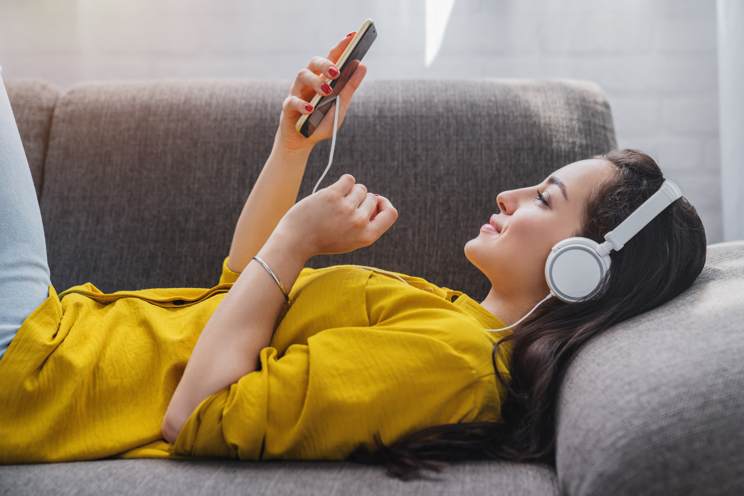 What Is 'Heardle'? How To Play Music Guessing Game Inspired by 'Wordle' - Newsweek
