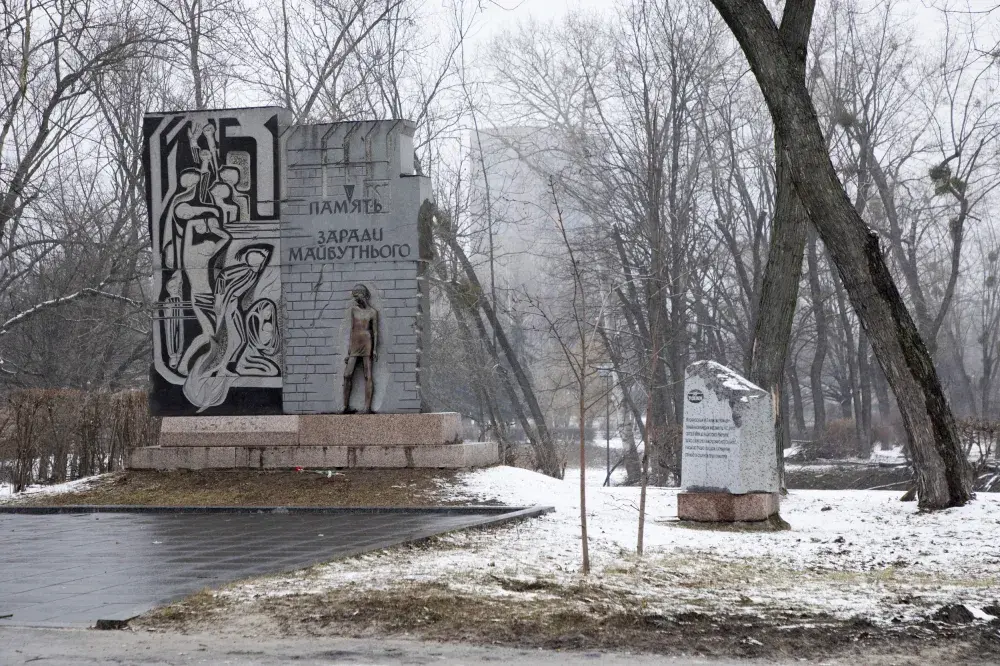 Ukraine Says ‘Nazis Have Returned’ After Russians Hit Holocaust Memorial