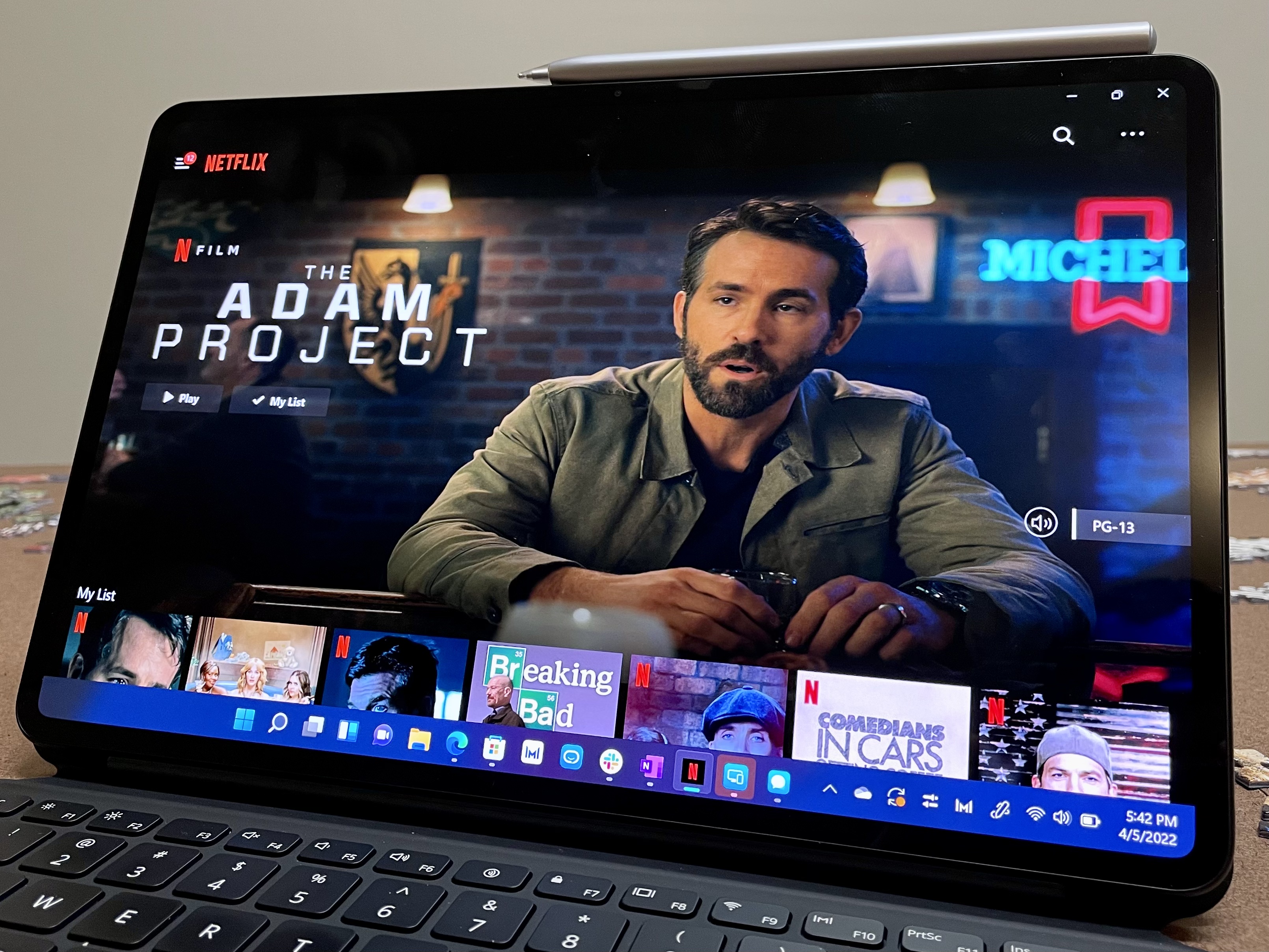 Huawei MateBook E Review: A Stunning OLED 2-in-1 Device - Newsweek