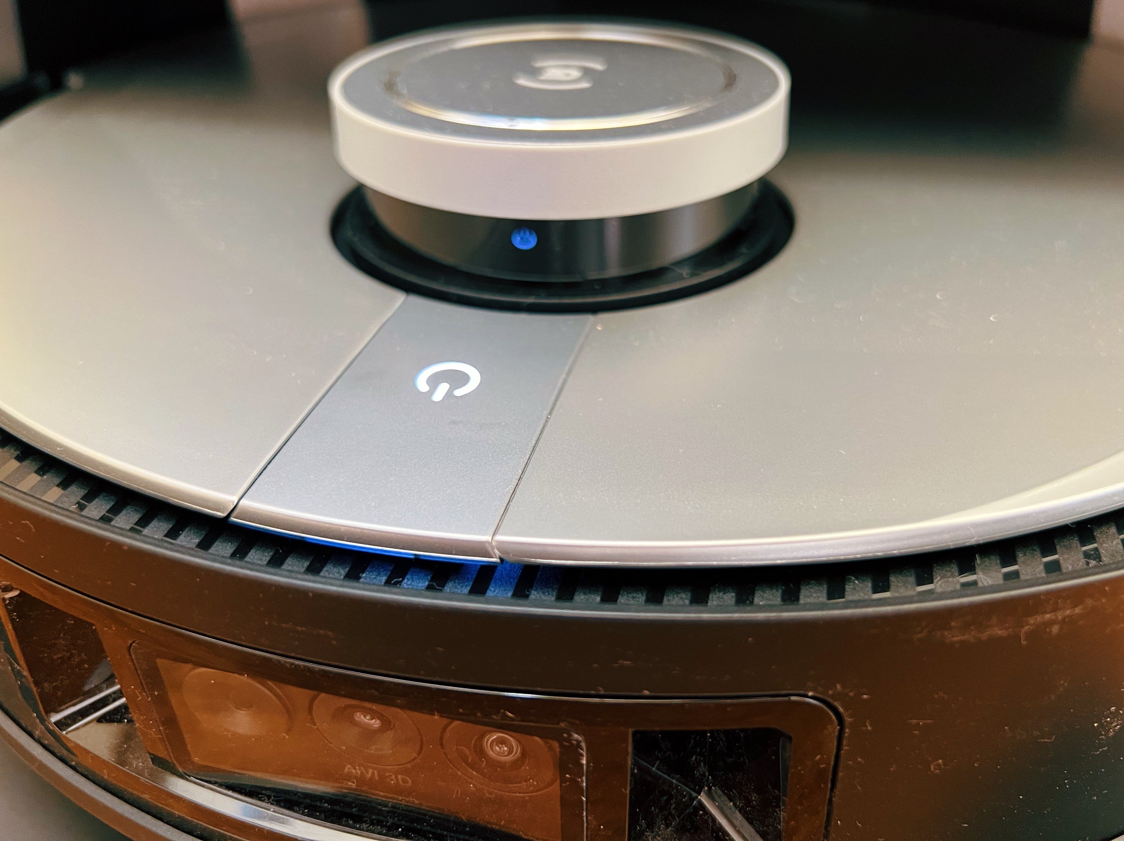 Deebot X1 Omni Is a Great Robot Vacuum, but It's Still No